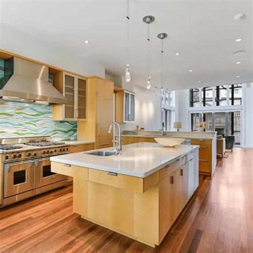 Laura Gottesman on Instagram: "Architecture as art. 2806 Robbs Run 5 beds, 4.5 baths 4,046 sf (floor plan) 0.38 acres (tcad) offered for $2,995,000"