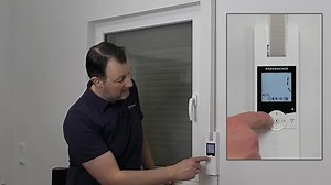 Rademacher RolloTron Comfort 1700-UW, elektrischer Gurtwickler für Rolladen, inkl. Display + Automatikfunktionen, Rolladenantrieb weiß (HOMEPILOT Nachfolgemodell verfügbar)