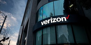 WSJ News Exclusive | Verizon Explores Sale of Media Assets, Including Parts of Yahoo and AOL