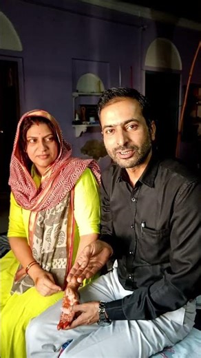 mehandi lganai dekho😂 #trending #comedy