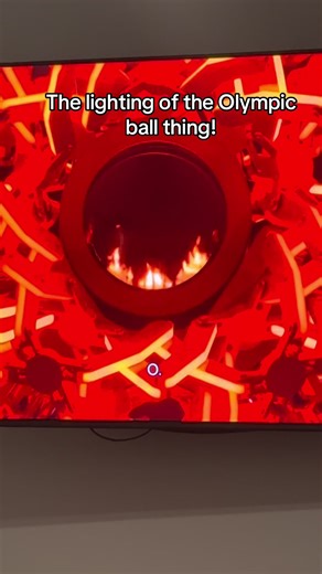 Jen Hamilton (@_jen_hamilton_)’s video of olympic torch lighting