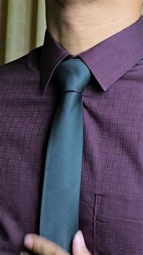 Dinner Date, Should I wear Maroon? #classiclook #mensfashion #jonyroy #blazlife