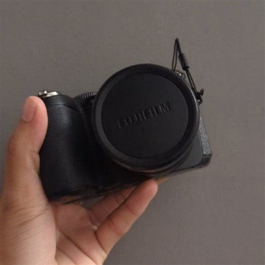 Digital Camera on Instagram: "Fujifilm Finepix S2950 . Includes Battery Charger (depends on availability) Memory Card . Price - 10k . Issues - none . Specifications 18X Optical Zoom 14 Megapixel"