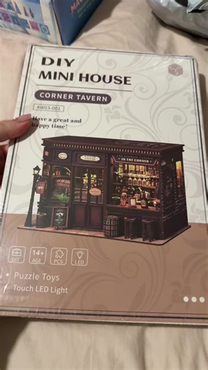 Create Your Own Book Nook DIY Project