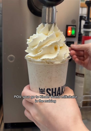 Making a Kinder Bueno Milkshake at Shake Lab