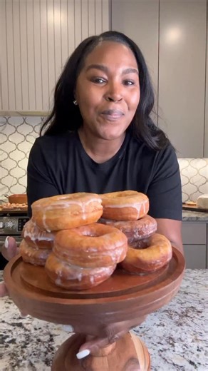 9.4K views · 2K reactions | Fluffy and Delicious Donuts! 4 cups bread flour 1/3 cup sugar 1 tsp salt 1 tsp cinnamon 2 1/4 tsp active yeast 1 1/8 cup milk at 110° 2 tsp vanilla extract 2 room, temperature eggs 21/2 tbs soften butter After mixing add dough to a greased bowl and cover for 1 hour. Roll dough on a lightly floured surface. Glaze 2 cups, powdered sugar 1/4 tsp vanilla extract 1/4 cup water #donuts #homemadedonuts #homemadedonuts #cookingtutorial | Tina Farmer | Facebook