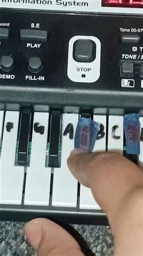 "EASY PIANO TUTORIAL EVER" #easypianotutorial ‪@thepianoguys‬ #piano