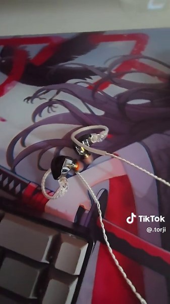 How to Clean and Organize Your Tech Setup