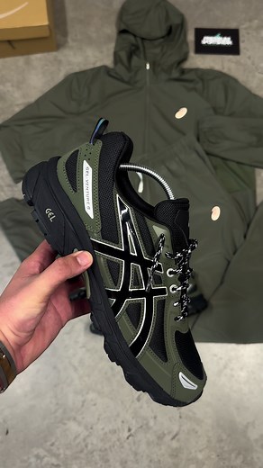 NEW ASICS KHAKI SET💚 SHOP NOW AT WWW.PREMIUMSPORTSWEAR.CO.UK🔗 LINK IN BIO⚡️ #asics #tracksuit #outfit #asicsshoes #premiumsportswear