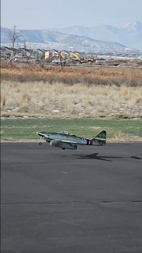 Freewing Me-262 landing #modelaircraft #freewing #motionrc