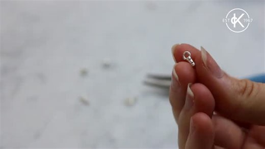 Kernowcraft | Jewellery Making Supplies on Instagram: "✨ A beading chain necklace is all about those little accents, just a few beads spaced along the chain for a simple, elegant look. 🌟 ⁠ ⁠ Perfect to wear every day, or to make as a thoughtful handmade gift this season. 🎁💝"