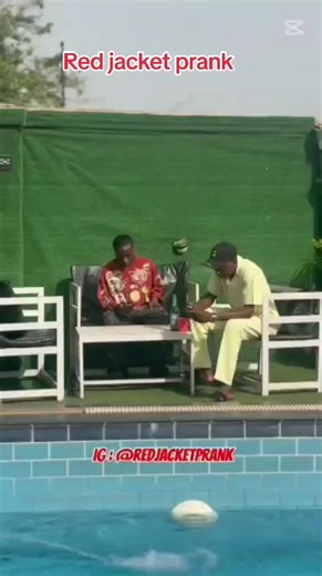 redcolourjacket (@redcolurjacketprank) - redcolourjacket (@redcolurjacketprank)’s video of pranks