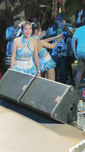 รำวงย้อนยุค พินิจชัย#ติดต่อการแสดง 089 417 6156