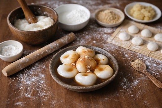 Making chewy Japanese mochi in minutes