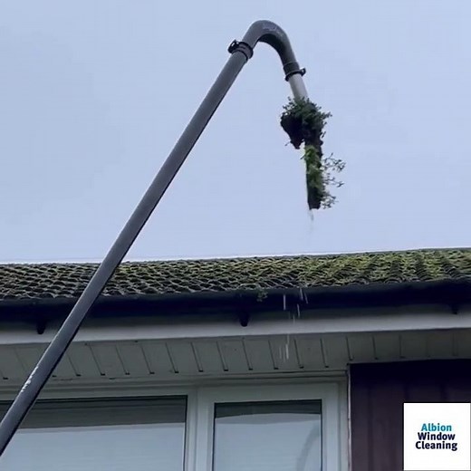 Gutter Cleaning using the ‘sky vac mighty atom’