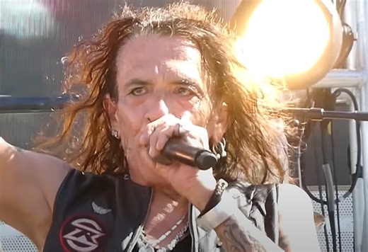 STEPHEN PEARCY Reflects On RATT's Early Years: 'I Was A Hustler, And It Worked'