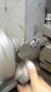 Worker Making Perfect Threads With Leath Machine | Workskillmasters