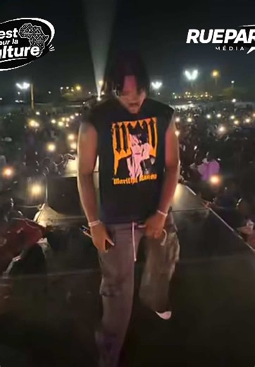 DOPELYM INTERPRÈTE SON PROJET « ARMAGEDDON » SUR SCÈNE À OUAGADOUGOU ! 🇧🇫🎤 L’ARTISTE A ENFLAMMÉ LA SCÈNE ET A FAIT VIBRER LE PUBLIC DE OUAGADOUGOU AVEC SON PROJET « ARMAGEDDON » ! #cotedivoire🇨🇮 #fypシ゚viral #ouagadougou🇧🇫 #concert #musiqueivoirienne @døpelym