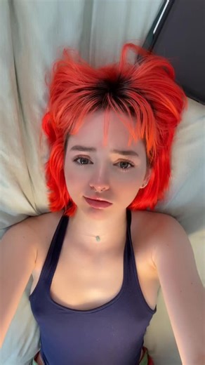 Say hi #algorithm #redhair #blueeyes #fyp #uwu #fypシ゚viral #cute #ginger #egirl #cosplay