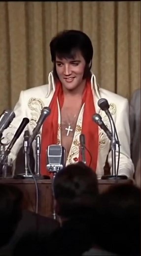 Elvis Presley Says “God Is the King” 🙏👑 | The King of Rock Honors the King of Kings