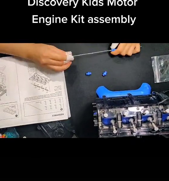 Discovery Kids Motor Engine Kit Unboxing and Assembly