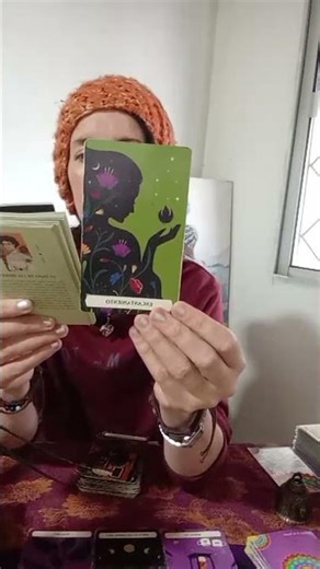 Highlight of today's Two Decks game - which one do you choose? ✨