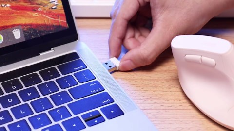 Uineer Ergonomic Wireless Mouse,Bluetooth Vertical Mouse with BT5.0/4.0/2.4G, Rechargeable with Battery Indicator,Ergonomic Design for Comfort and Reduced Wrist Strain for Home,Office Use,Black