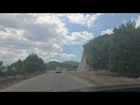 Ubiše nas dobrima putevima sa svih strana - Crnogorci brzom cestom za Plužine napadaju sa sjevera