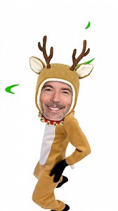 Make it ~rein~ with holiday cheer! ✨ Sleigh this holiday season when you stick your face in this hilarious ecard, Macareindeer! 🦌🎄🎅 | JibJab