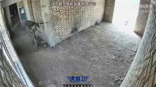 When the Chinese army attacks, it is preceded by unmanned robotic soldiers.
