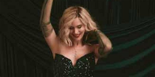 Joss Stone Shares First-Ever Holiday Album 'Merry Christmas, Love