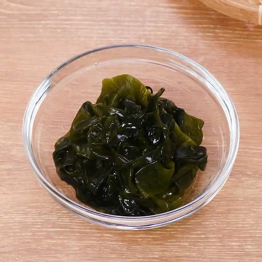 料理の基本！ 塩蔵わかめの塩の抜き方のレシピ動画・作り方 | デリッシュキッチン