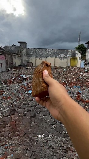 29K views · 16K reactions | Rumah klasik idaman para mertua✨ Ingin punya rumah secantik ini? Yuk konsultasikan sekarang 殺 #setiaprumahpunyacerita #rumahimpian #rumahidaman #rumahmodern #rumahmewah #arsitekrumah #arsitekjakarta #arsiteksemarang #sibambostudio | Sibambo Studio | Facebook