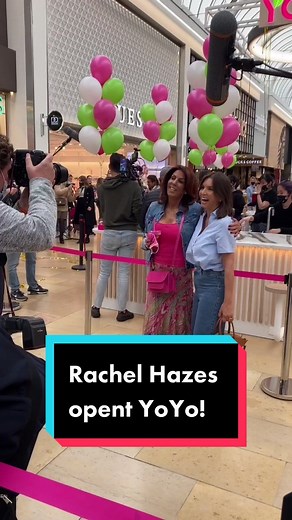Opening @yoyofreshtea 🥤 met Rachel Hazes, André Hazes en Sara van Soelen in #Amstelveen #amstelveenz #yoyofreshtea #yoyofreshteabar #rachelhazes