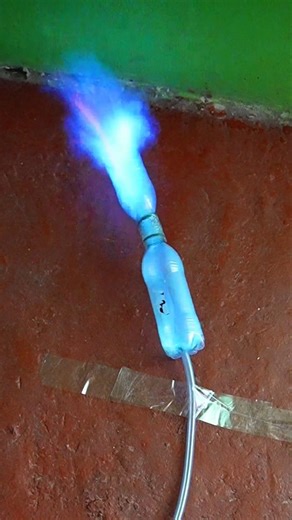 A single spark was enough to cause the deflagration inside the two bottles.