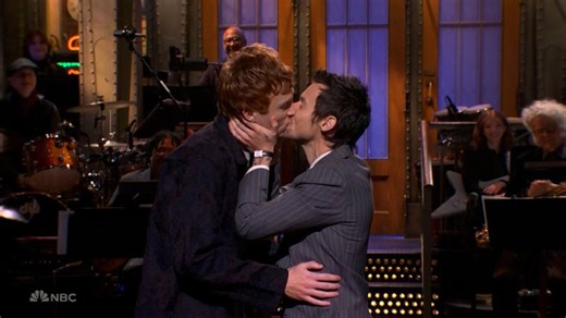 SNL recap: Harry Styles pulls double duty with kisses, chaos, and classic Studio 8H energy