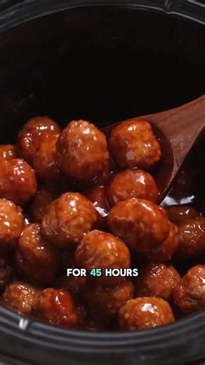 13K views · 134 reactions | The easiest Grape Jelly Meatballs ...