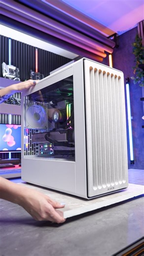Brittany Marie on Instagram: "If you want a premium case with amazing airflow, this is the PC case to get! 🚀 the BF360 Flow from @havnglobal Features ⬇️⬇️ . Airflow ramp pushes cool air straight to your GPU . Massive 180mm fans up front + tons of fan options . Premium stone-textured panel + clean cable management . Easy top-panel access for building 🛠️ . Available in black or white, with or without fans #pcbuilds #havn #bf360 #pc #pcgaming #gamingsetup #setupinspiration #pcbuild"
