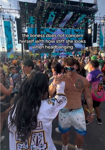 The Lioness at Rave: Handshakes and Headbanging Fun