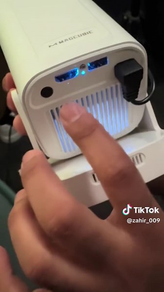 MAGCUBIC Portable Projector Review and Features