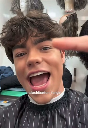 Rare vid of @Malachi Barton saying hi to fans via video! From sienna on Pinterest💖 #goviral #fyp #viralvideo #foryoupagе #fyp