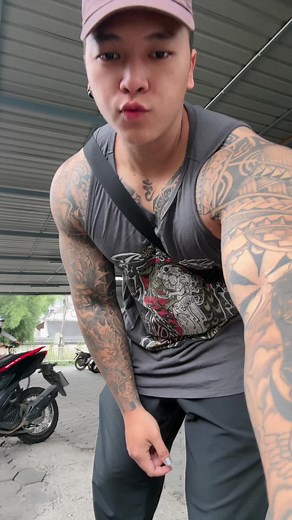 วิดีโอของ ครูยีนส์เวอร์ชั่นใหม่ (@hooliganyeen2542) พร้อมเพลง เสียงต้นฉบับ - Music_Memories