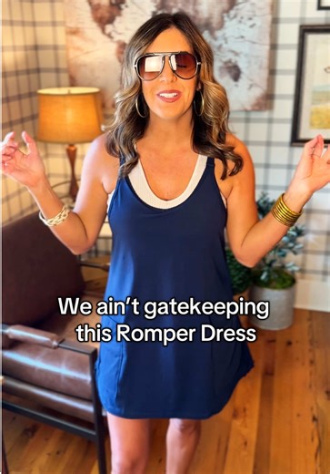 The romper dress that you will wear all summer long! #romper #dress #summeroutfit @Kingapril Fashion