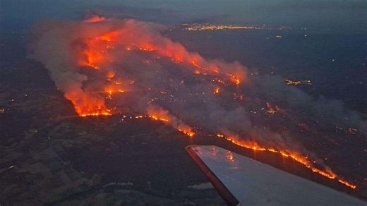 Firefighters battle France's biggest wildfire since 1949