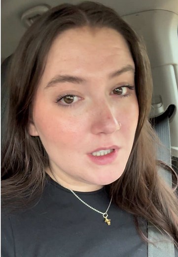 Burp check… sync with the playlist ;)) #burping #gassy #bloated #bloatedstomach #tummy