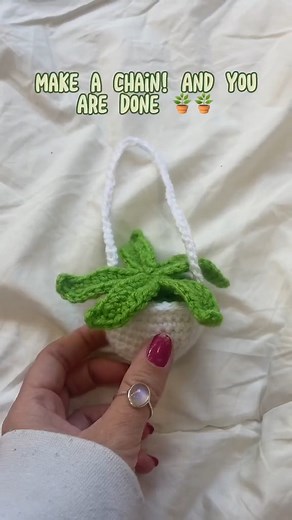 Crochet a hanging succulent with me #crochet #succulents #cactus #crochetcactus #cactusplush #handmade #handmadegifts #stringofpearls #plants #plantcrochet #crochetplant #plant #hangingplants #hangingplant #hangingplanters #cardecoration #housedecor #homedecorating | Crochet World