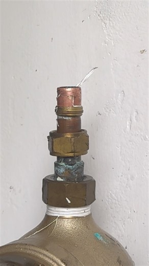 HOW NOT to tighten a olive