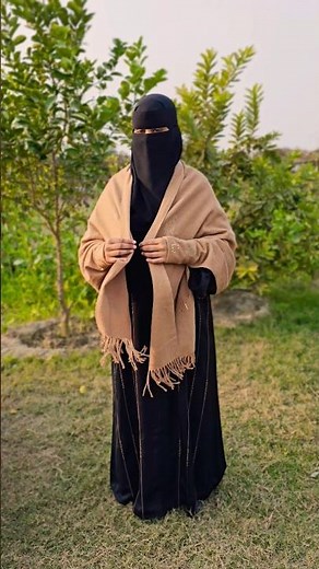 Make This Cozy Winter Shawl - FREE CROCHET TUTORIAL #ytshorts #shorts #sewing