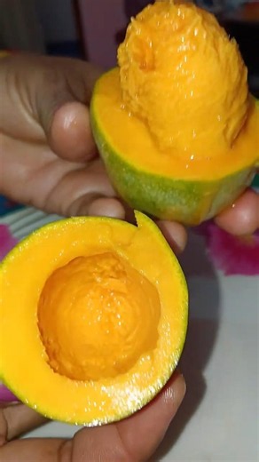 how to cut a mango 19192 #మామిడి #food #food #viral #food #telugushorts #bommalu