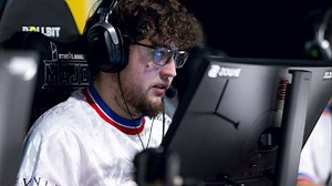 玩机器聊载物如果拿下major他就是3个major冠军mvp得主了，历史上从来没有的！